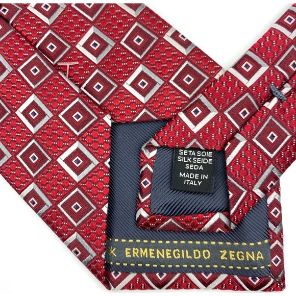 Current ERMENEGILDO ZEGNA Tie Red Gray Silver Squares Woven 100% Silk Necktie - Picture 6 of 10